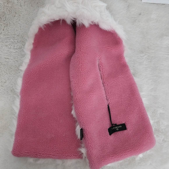 NEW Heurueh Faux Fur Hybrid Pull Through Scarf Pink White - Picture 9 of 11